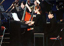 �ǌ��ŗZ���R